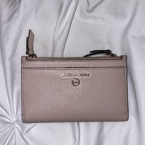Michael khors wallet